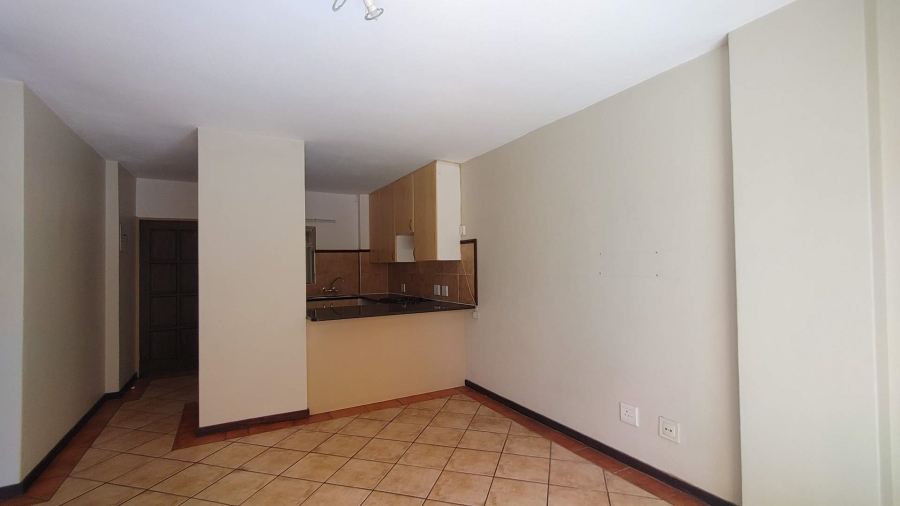 To Let 2 Bedroom Property for Rent in Die Hoewes Gauteng