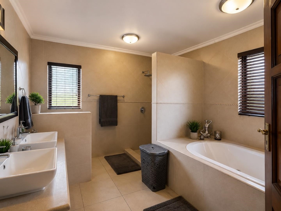 7 Bedroom Property for Sale in Silver Lakes Golf Estate Gauteng