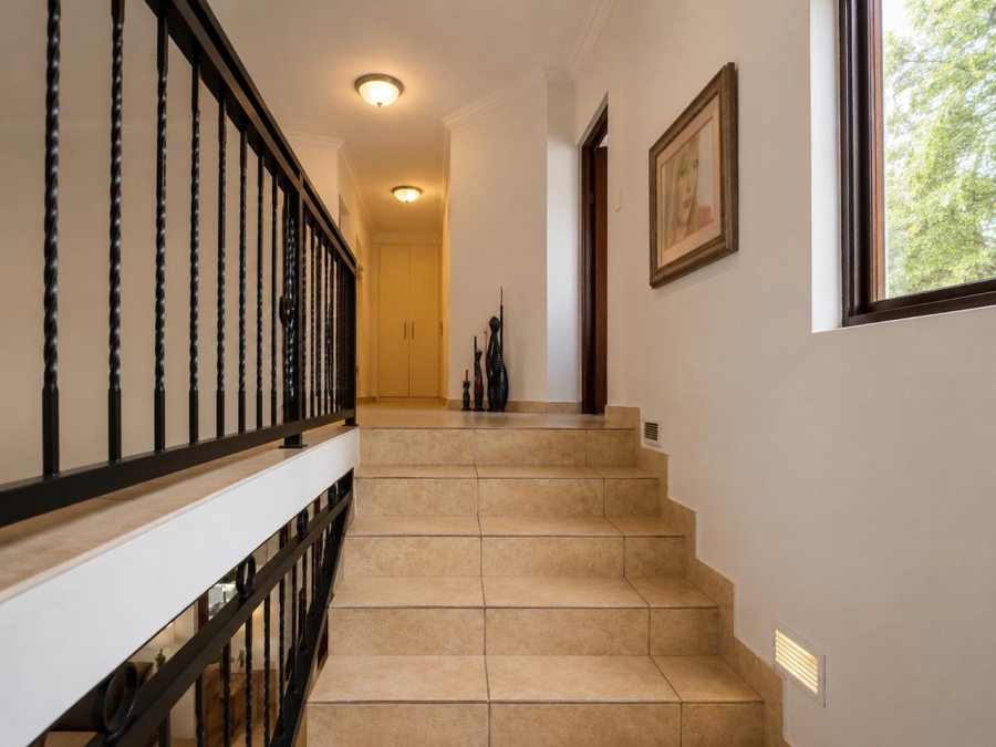 7 Bedroom Property for Sale in Silver Lakes Golf Estate Gauteng