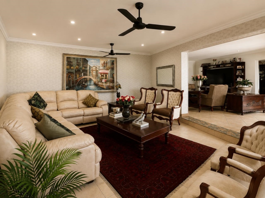 7 Bedroom Property for Sale in Silver Lakes Golf Estate Gauteng