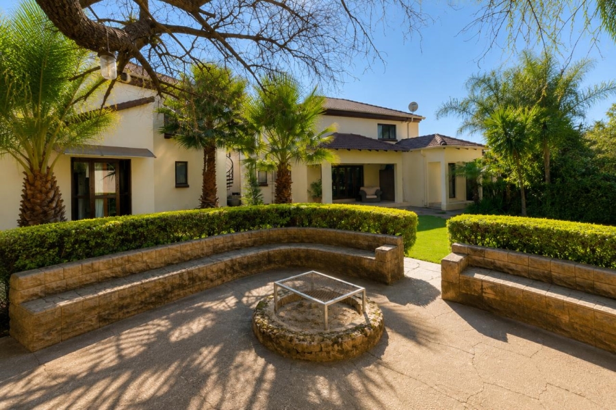 7 Bedroom Property for Sale in Silver Lakes Golf Estate Gauteng