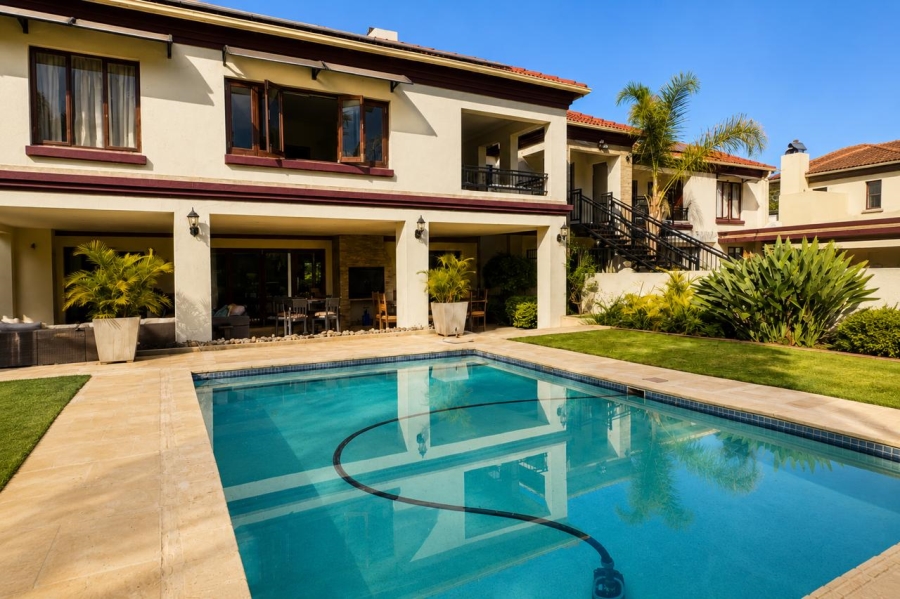 7 Bedroom Property for Sale in Silver Lakes Golf Estate Gauteng