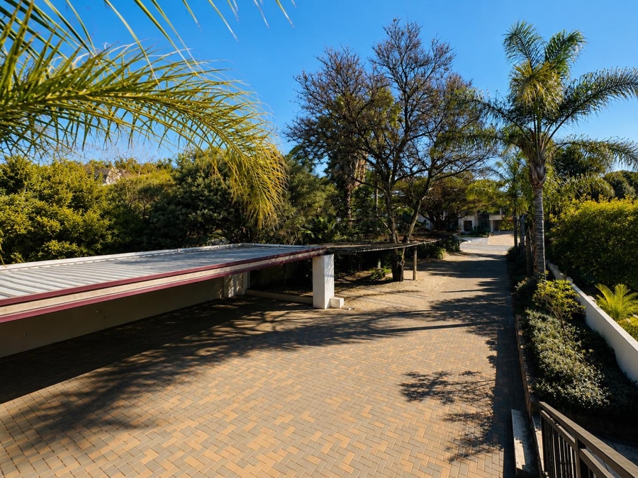 7 Bedroom Property for Sale in Silver Lakes Golf Estate Gauteng