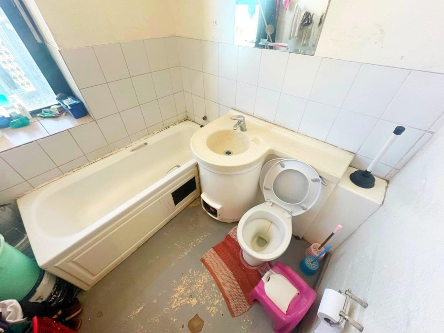 1 Bedroom Property for Sale in Johannesburg Central Gauteng