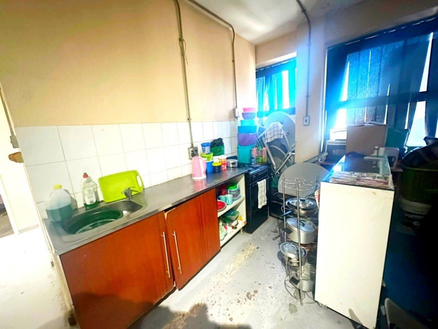 1 Bedroom Property for Sale in Johannesburg Central Gauteng
