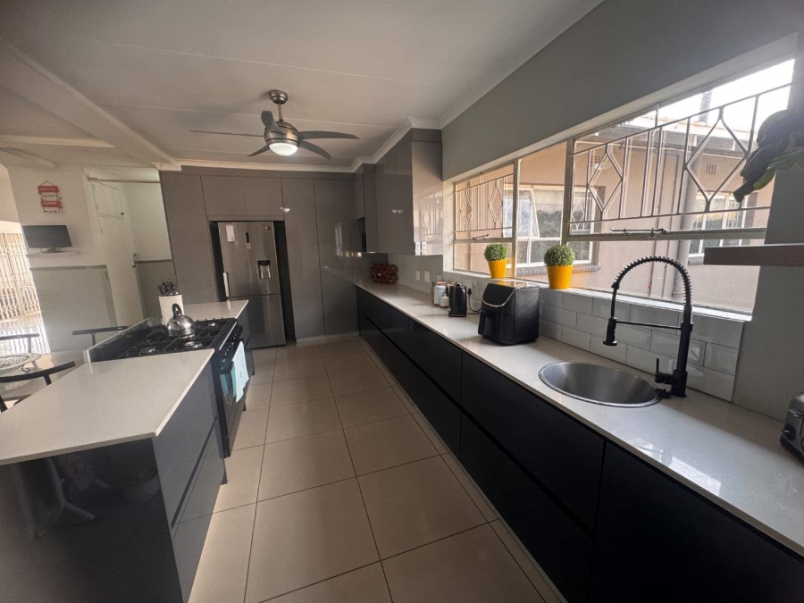 4 Bedroom Property for Sale in Verwoerdpark Gauteng
