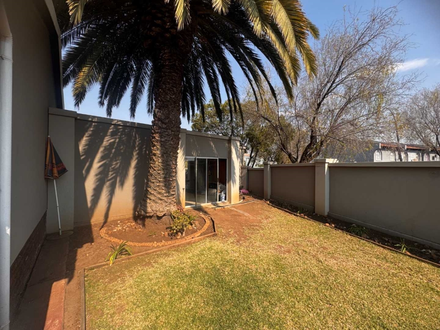 4 Bedroom Property for Sale in Verwoerdpark Gauteng