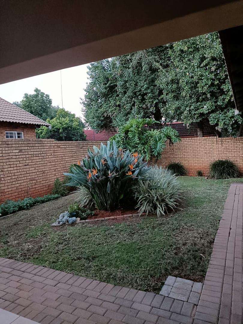 To Let 3 Bedroom Property for Rent in Montana Gauteng