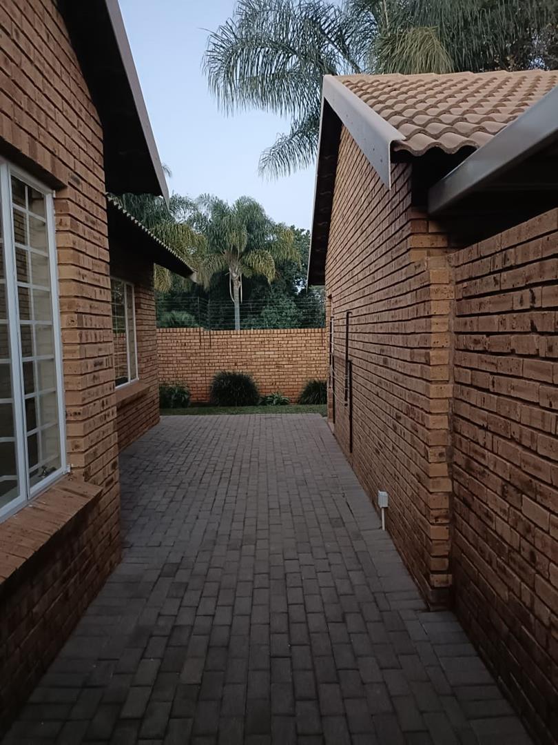 To Let 3 Bedroom Property for Rent in Montana Gauteng