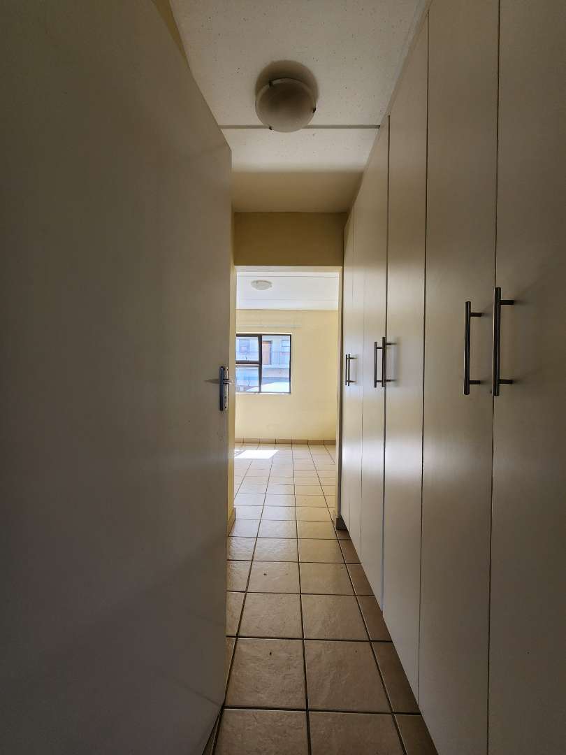 To Let 3 Bedroom Property for Rent in Die Hoewes Gauteng