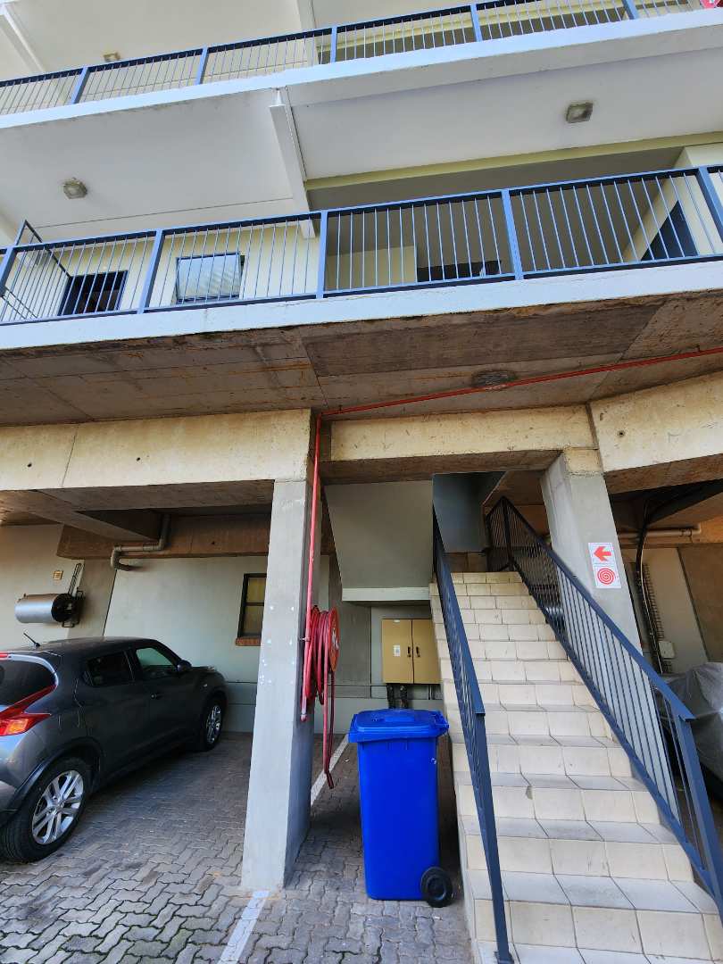 To Let 3 Bedroom Property for Rent in Die Hoewes Gauteng