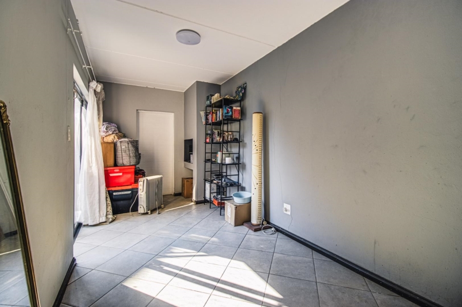 2 Bedroom Property for Sale in Norton Home Estate AH Gauteng