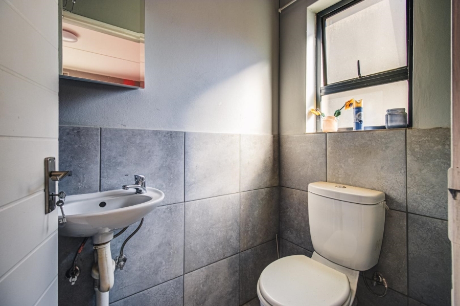 2 Bedroom Property for Sale in Norton Home Estate AH Gauteng