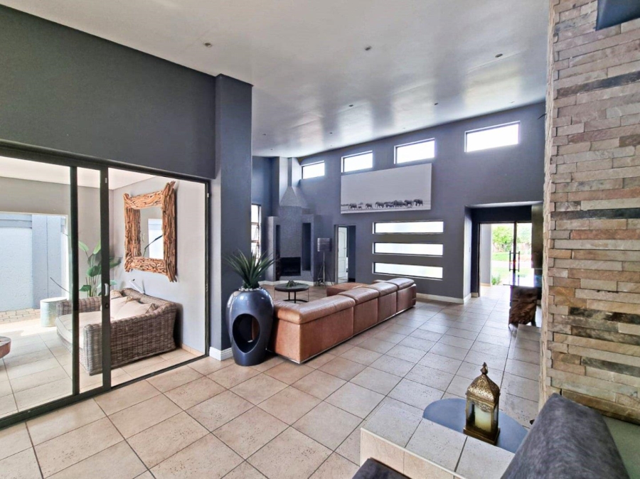 4 Bedroom Property for Sale in Willow Acres Gauteng