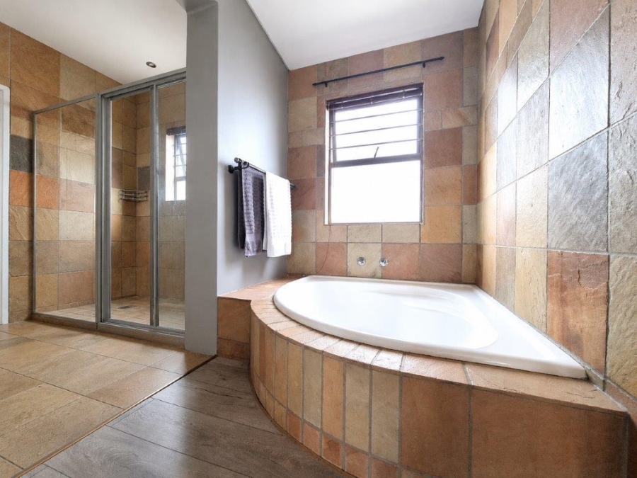 4 Bedroom Property for Sale in Willow Acres Gauteng