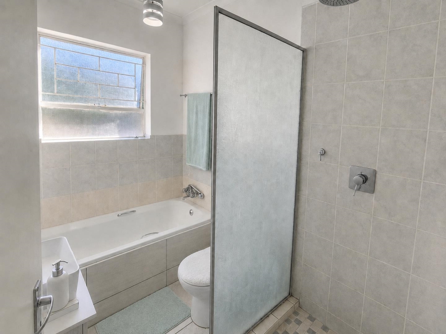 2 Bedroom Property for Sale in Wilgeheuwel Gauteng