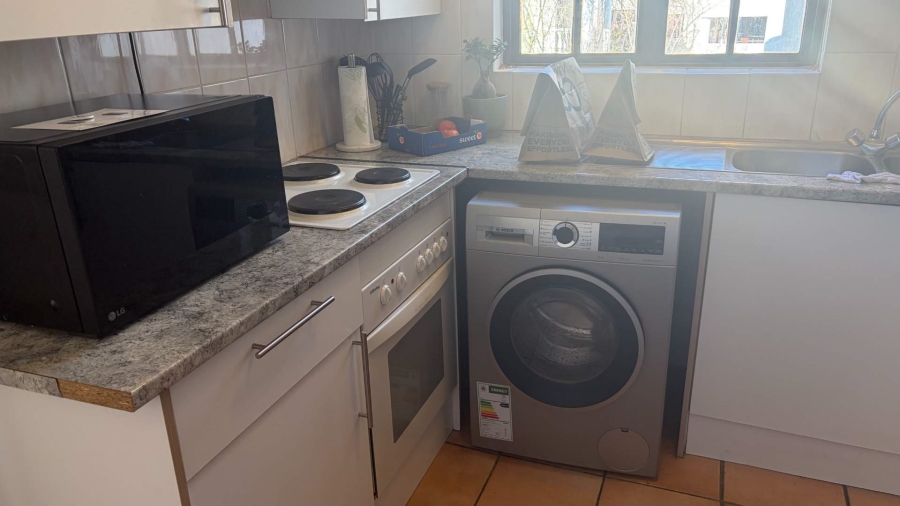 To Let 1 Bedroom Property for Rent in Sandown Gauteng