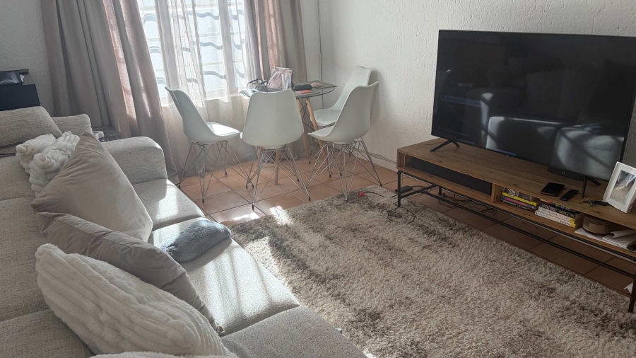 To Let 1 Bedroom Property for Rent in Sandown Gauteng