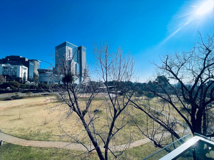 To Let 1 Bedroom Property for Rent in Sandown Gauteng