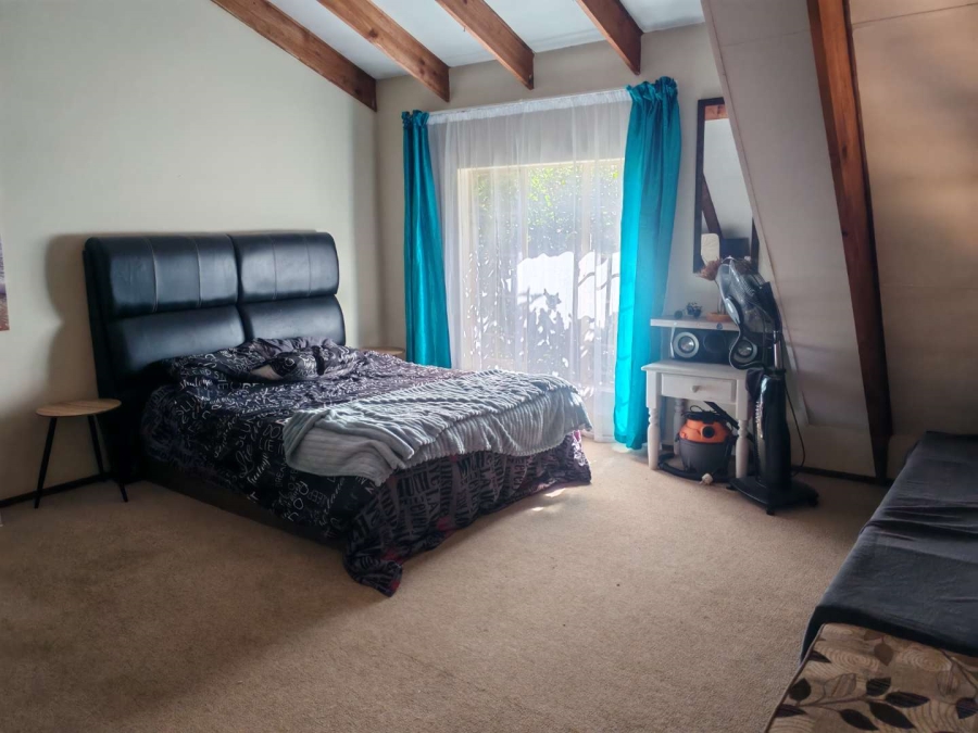 2 Bedroom Property for Sale in Zwartkop Gauteng