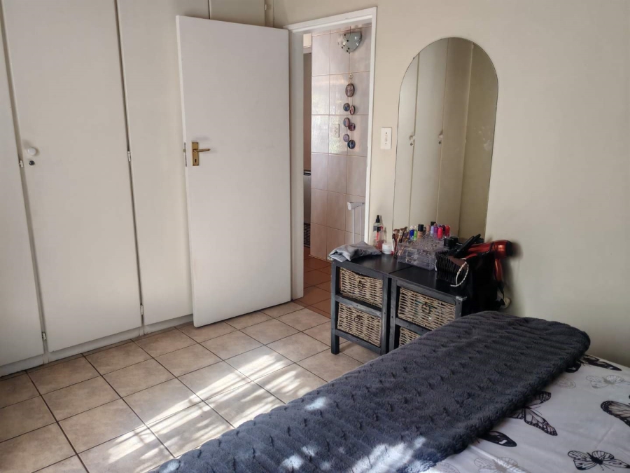 2 Bedroom Property for Sale in Zwartkop Gauteng