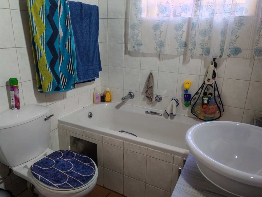 2 Bedroom Property for Sale in Zwartkop Gauteng