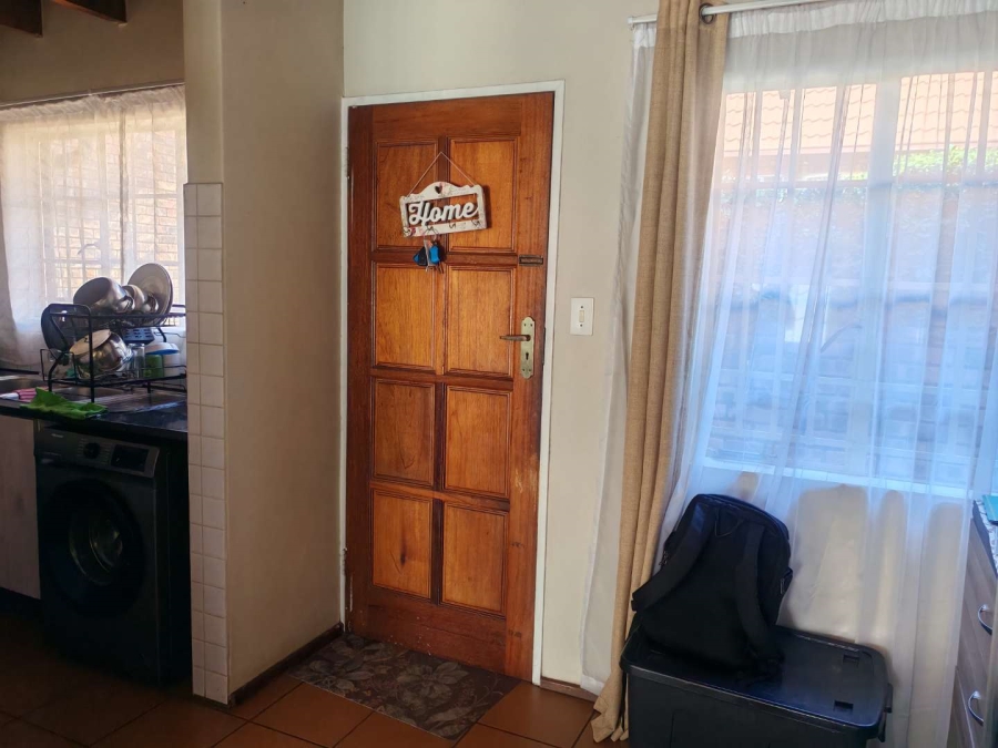 2 Bedroom Property for Sale in Zwartkop Gauteng