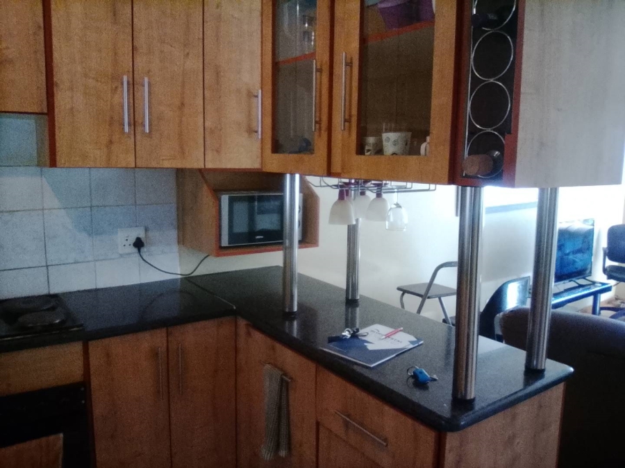 3 Bedroom Property for Sale in Die Hoewes Gauteng