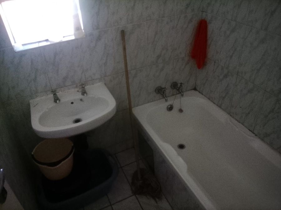 3 Bedroom Property for Sale in Die Hoewes Gauteng