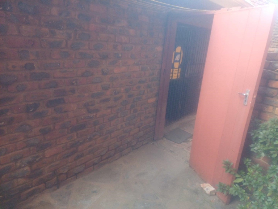 2 Bedroom Property for Sale in Edleen Gauteng