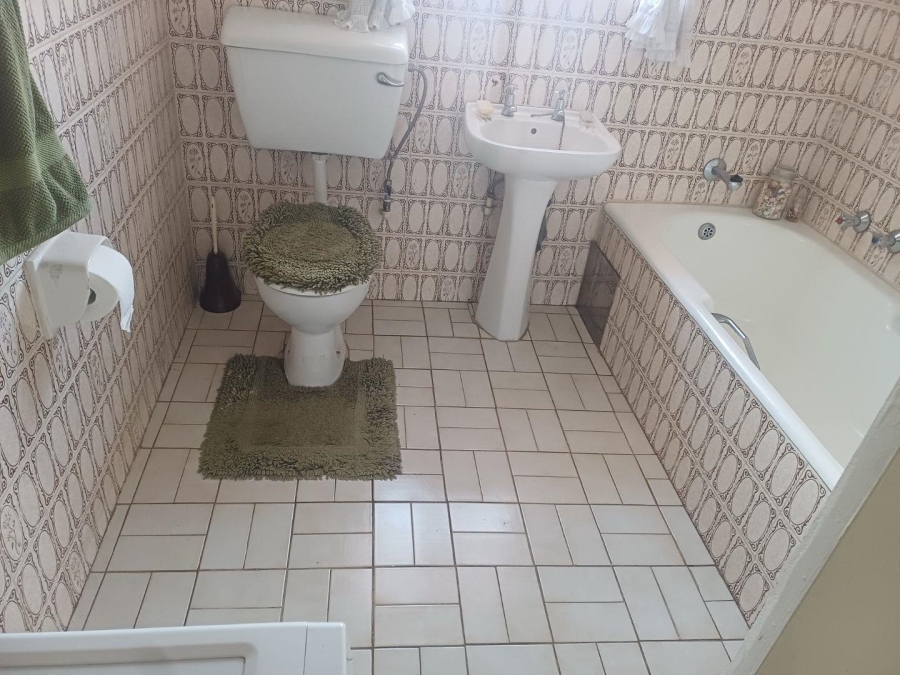 2 Bedroom Property for Sale in Edleen Gauteng