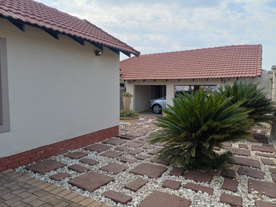 3 Bedroom Property for Sale in Van Riebeeck Park Gauteng