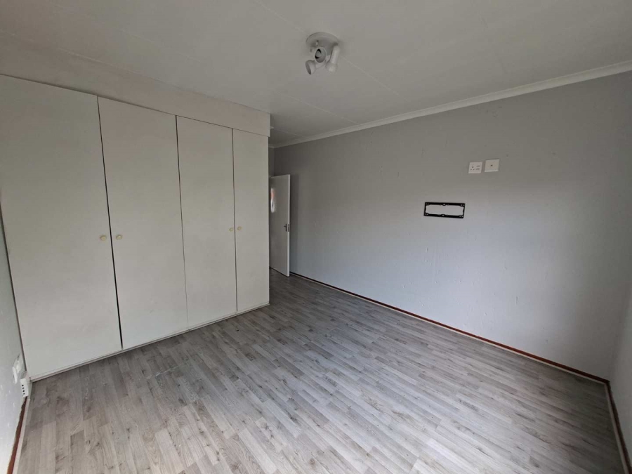 2 Bedroom Property for Sale in Paulshof Gauteng