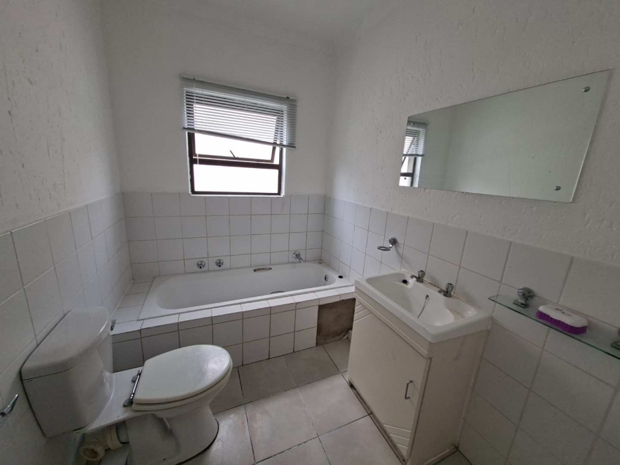 2 Bedroom Property for Sale in Paulshof Gauteng