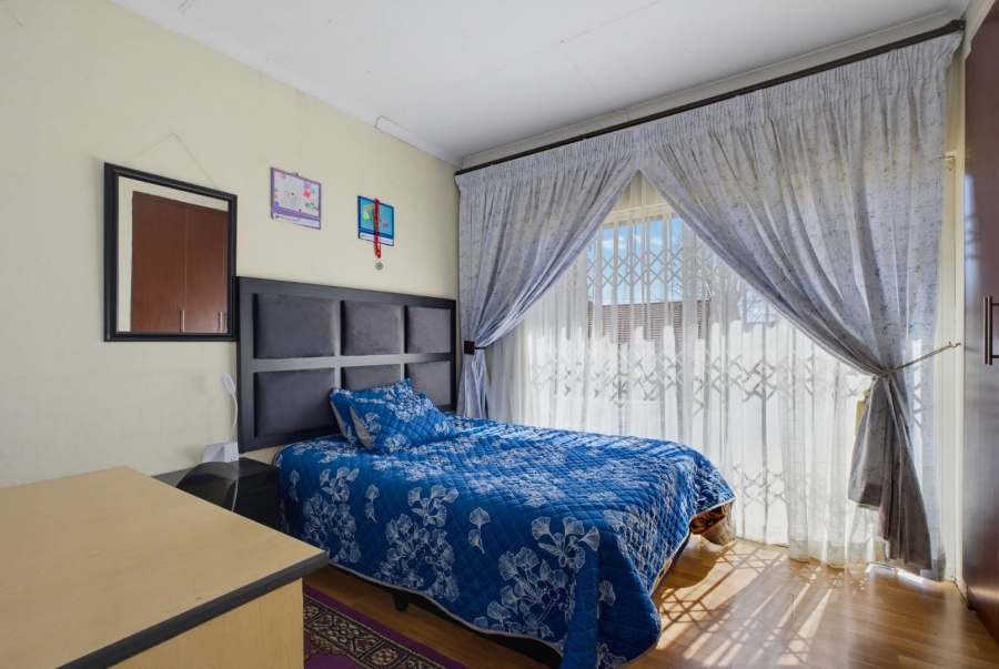 4 Bedroom Property for Sale in Glenvista Gauteng