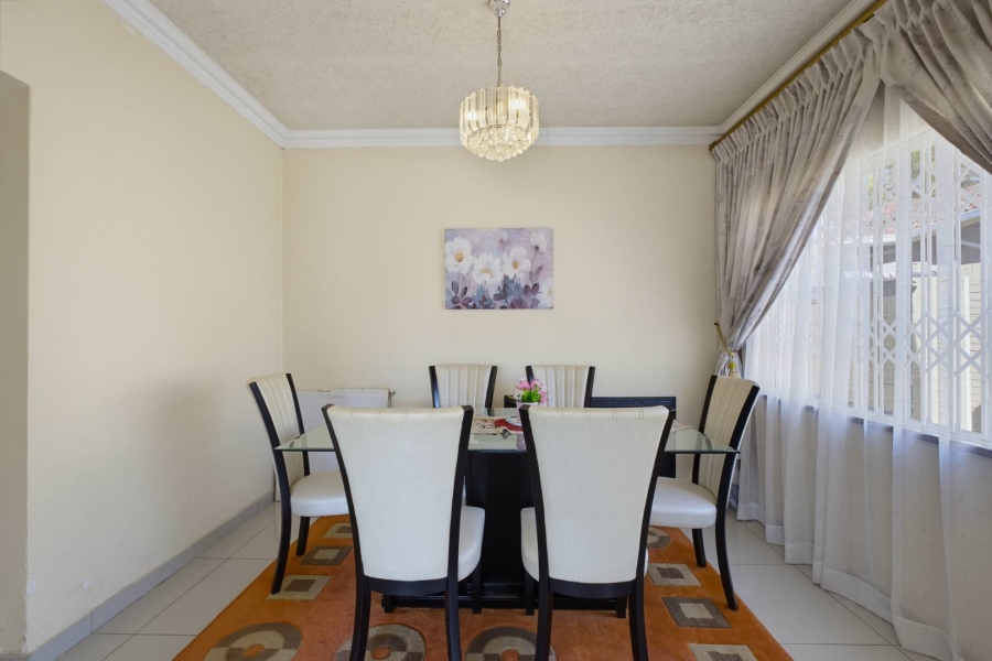 4 Bedroom Property for Sale in Glenvista Gauteng