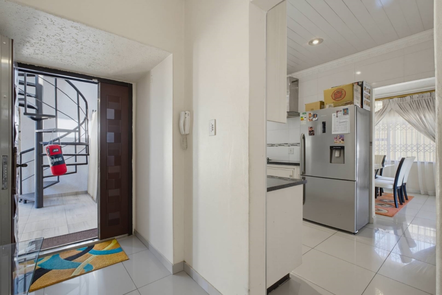 4 Bedroom Property for Sale in Glenvista Gauteng