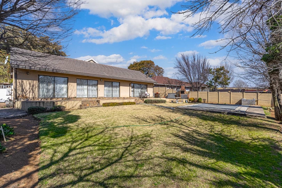 4 Bedroom Property for Sale in Glenvista Gauteng
