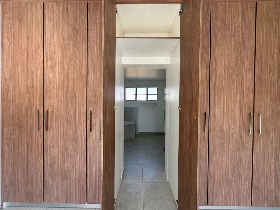5 Bedroom Property for Sale in Lyttelton Manor Gauteng