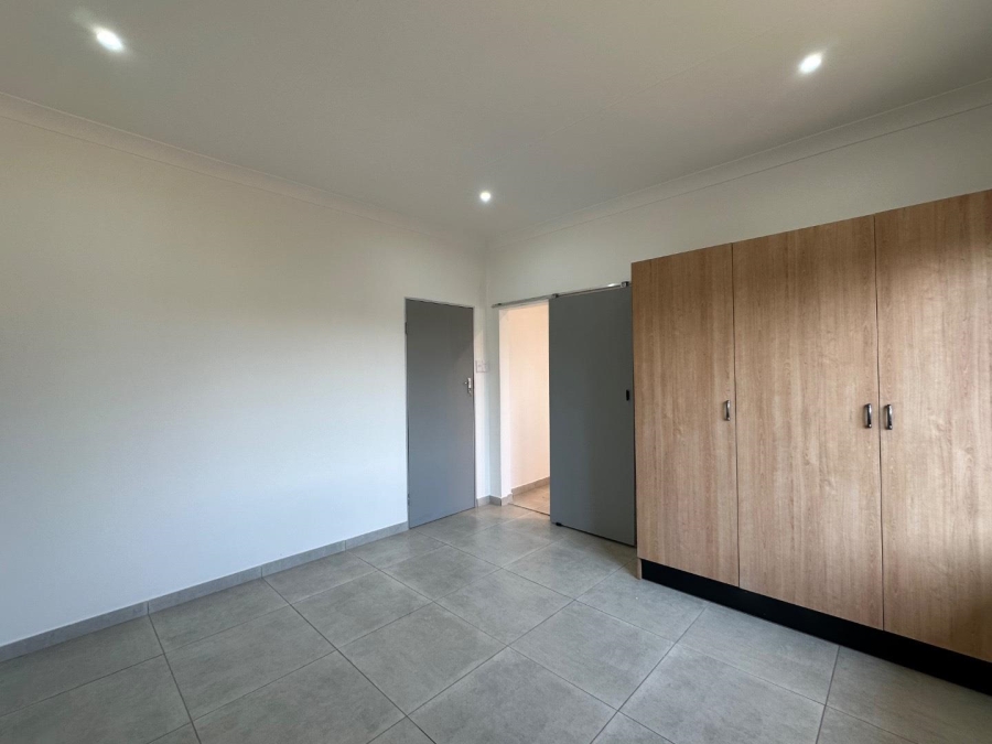 5 Bedroom Property for Sale in Lyttelton Manor Gauteng