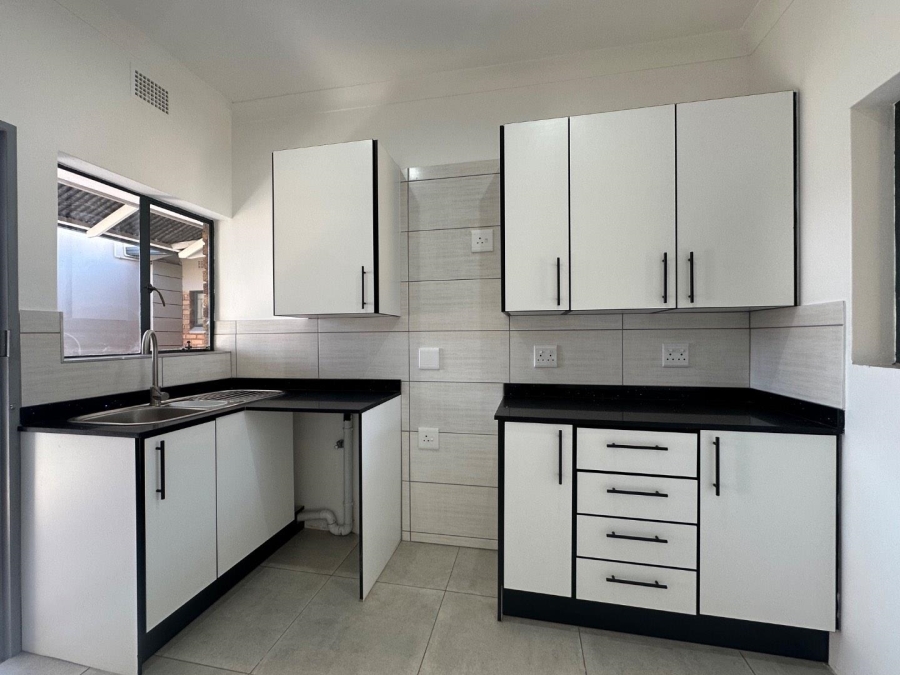 5 Bedroom Property for Sale in Lyttelton Manor Gauteng