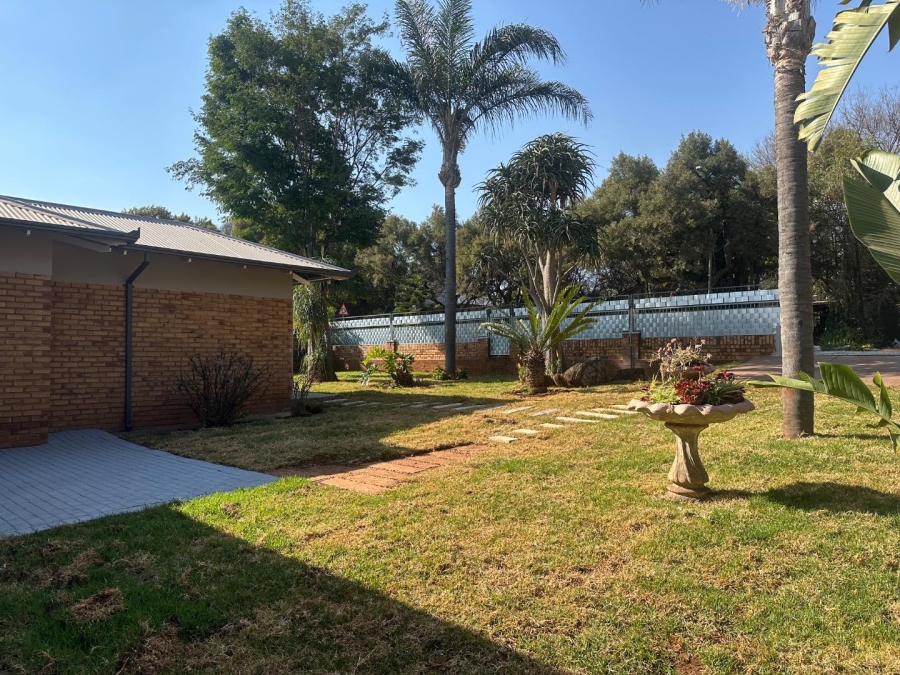 5 Bedroom Property for Sale in Lyttelton Manor Gauteng
