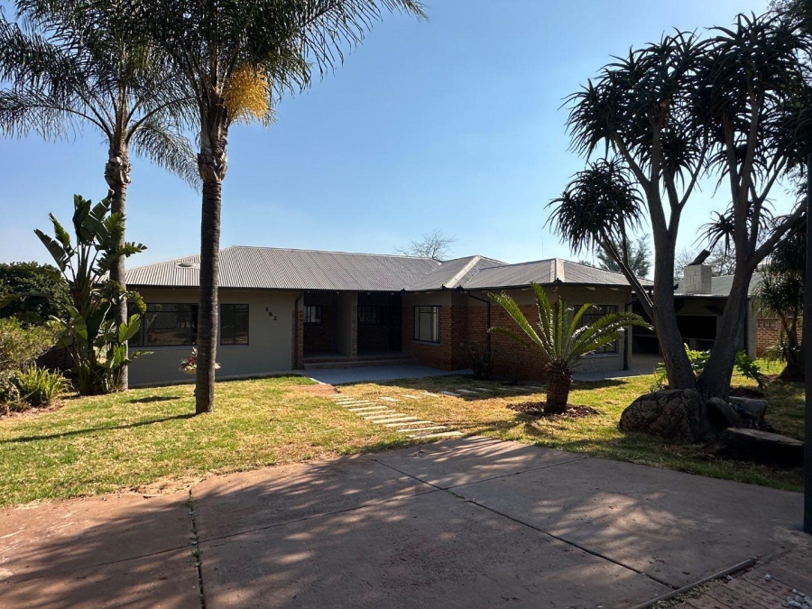 5 Bedroom Property for Sale in Lyttelton Manor Gauteng