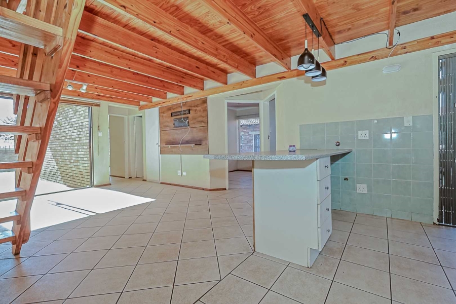 4 Bedroom Property for Sale in Weltevreden Park Gauteng