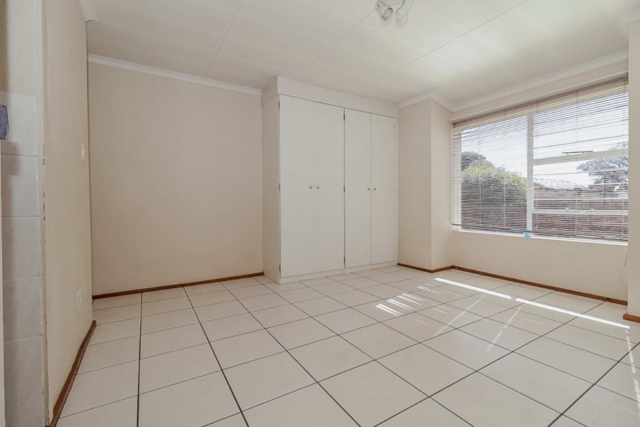 4 Bedroom Property for Sale in Weltevreden Park Gauteng