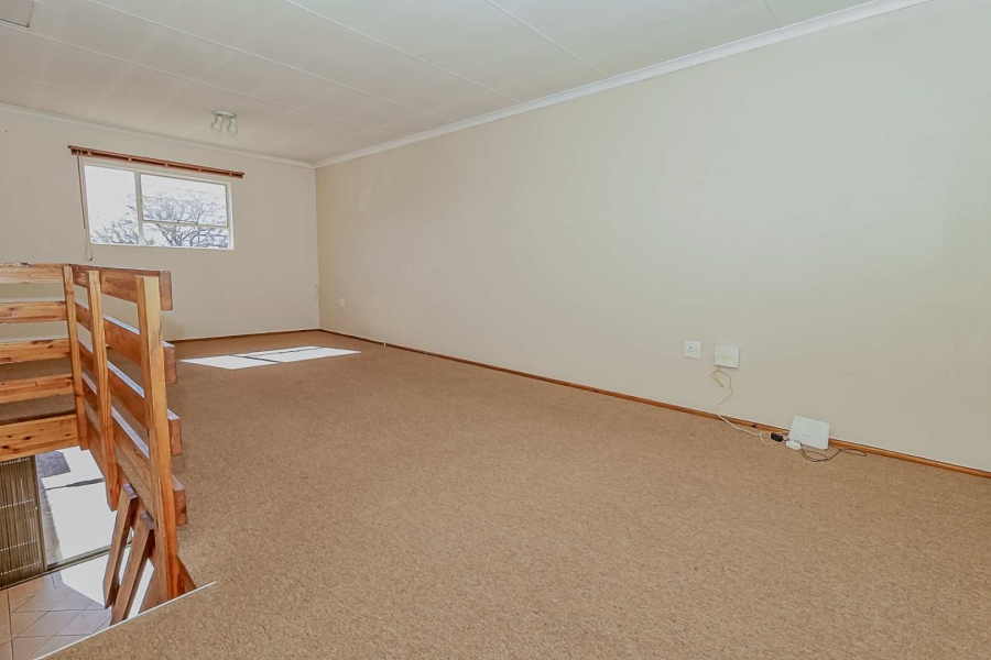 4 Bedroom Property for Sale in Weltevreden Park Gauteng