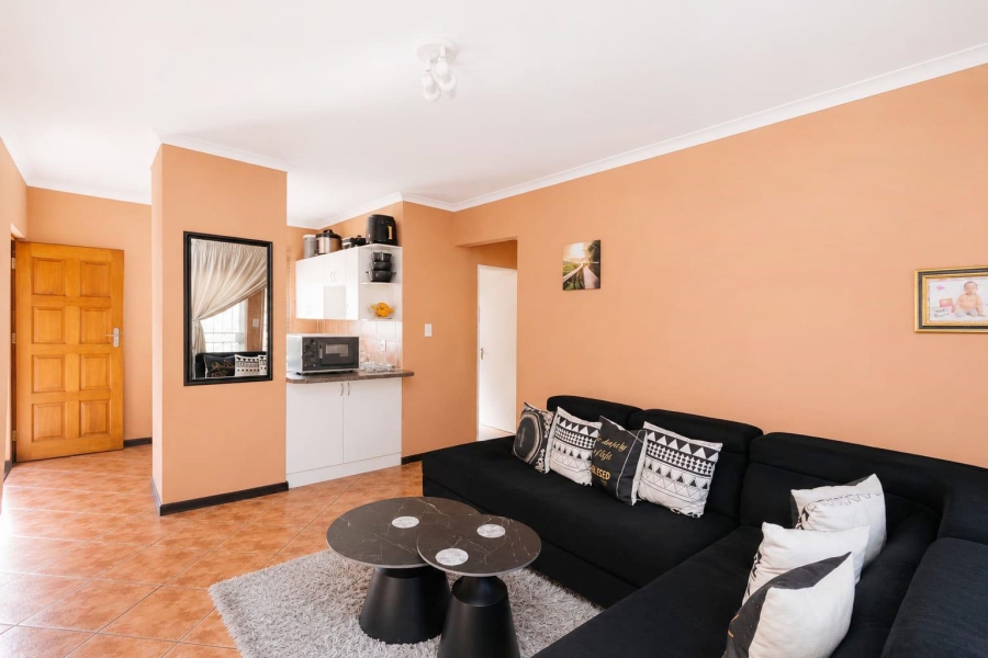 2 Bedroom Property for Sale in Wilgeheuwel Gauteng