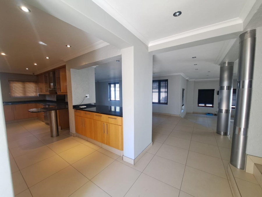 To Let 5 Bedroom Property for Rent in Bassonia Gauteng
