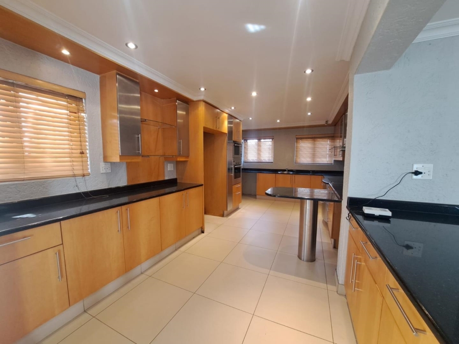 To Let 5 Bedroom Property for Rent in Bassonia Gauteng