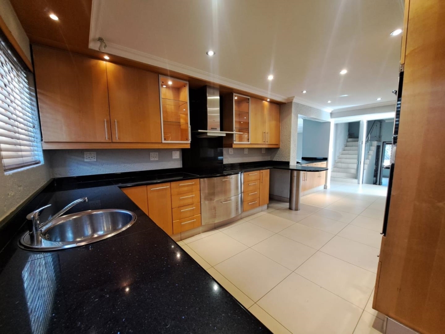 To Let 5 Bedroom Property for Rent in Bassonia Gauteng